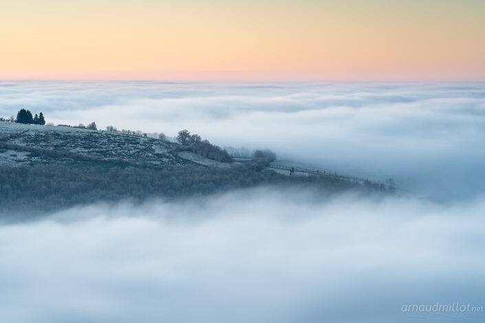 Brumes sur les Boraldes et la vallée du Lot