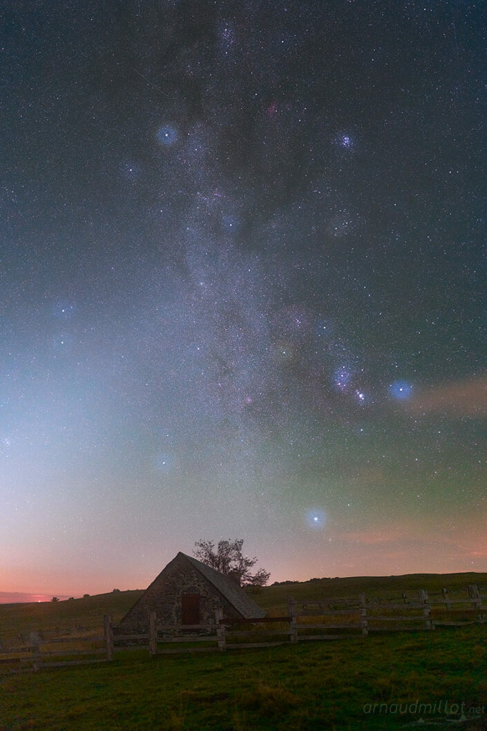 Buron de Rigambal Haut et lumière zodiacale