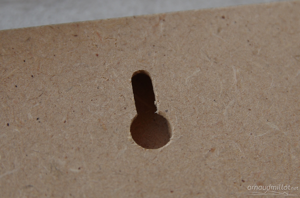 Laminé sur bois 10mm attache dorsale